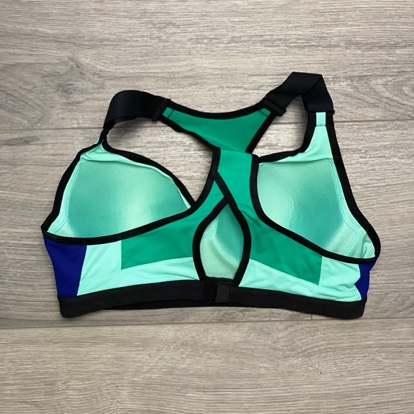 Victoria’s Secret VSP Incredible Sports Bra - Picture 2 of 3